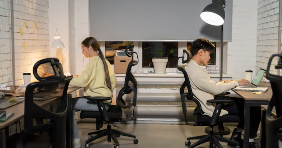 Best Office Furniture for IT Professionals Who Work Long Hours